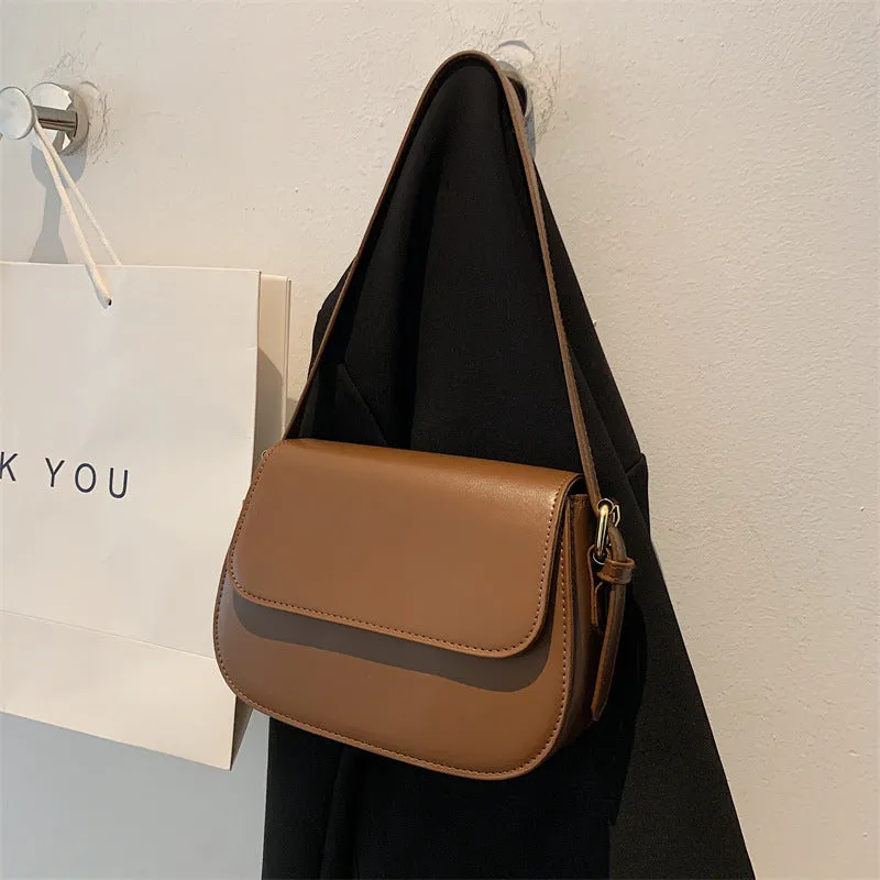 Mirabella | Classic Saddle | Crossbody Bag