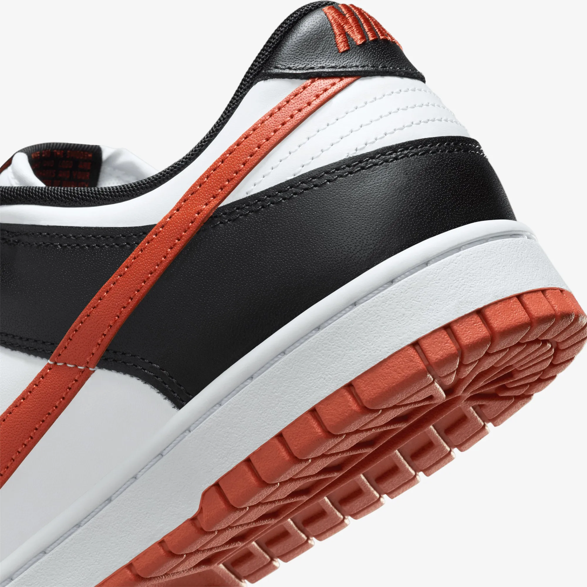NIKE | DUNK LOW RETRO { WHITE/DRAGON RED-BLACK