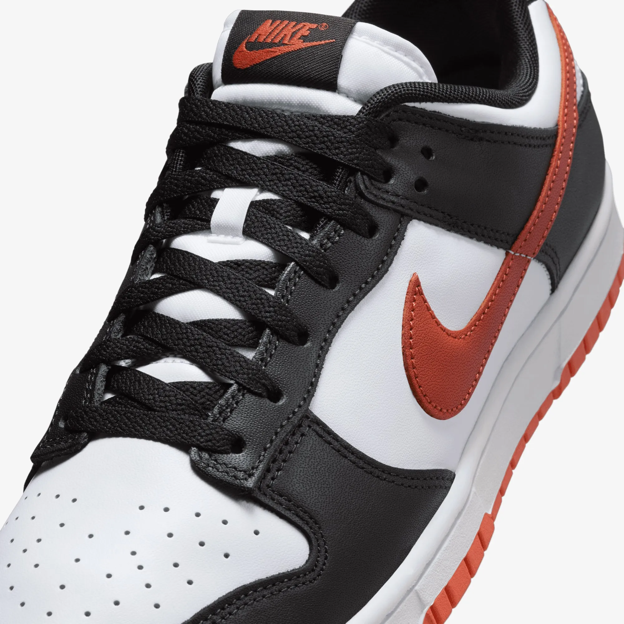 NIKE | DUNK LOW RETRO { WHITE/DRAGON RED-BLACK