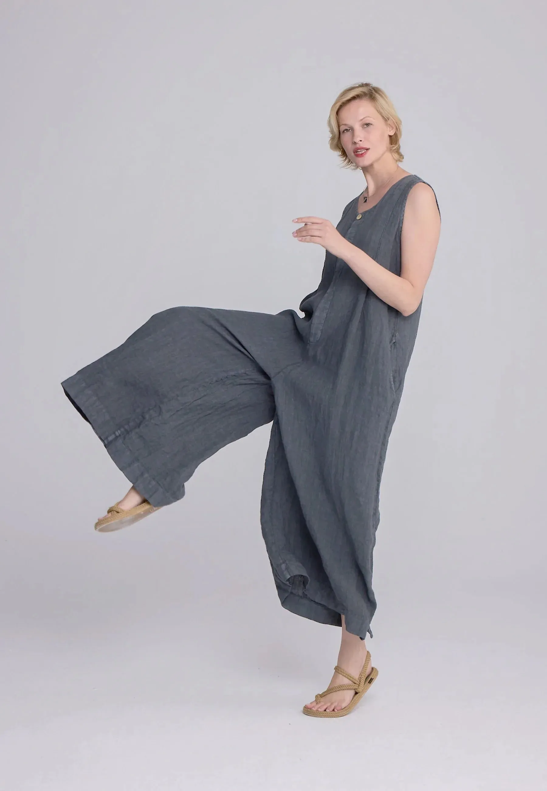 SOLARA – Wide-Leg Linen Jumpsuit