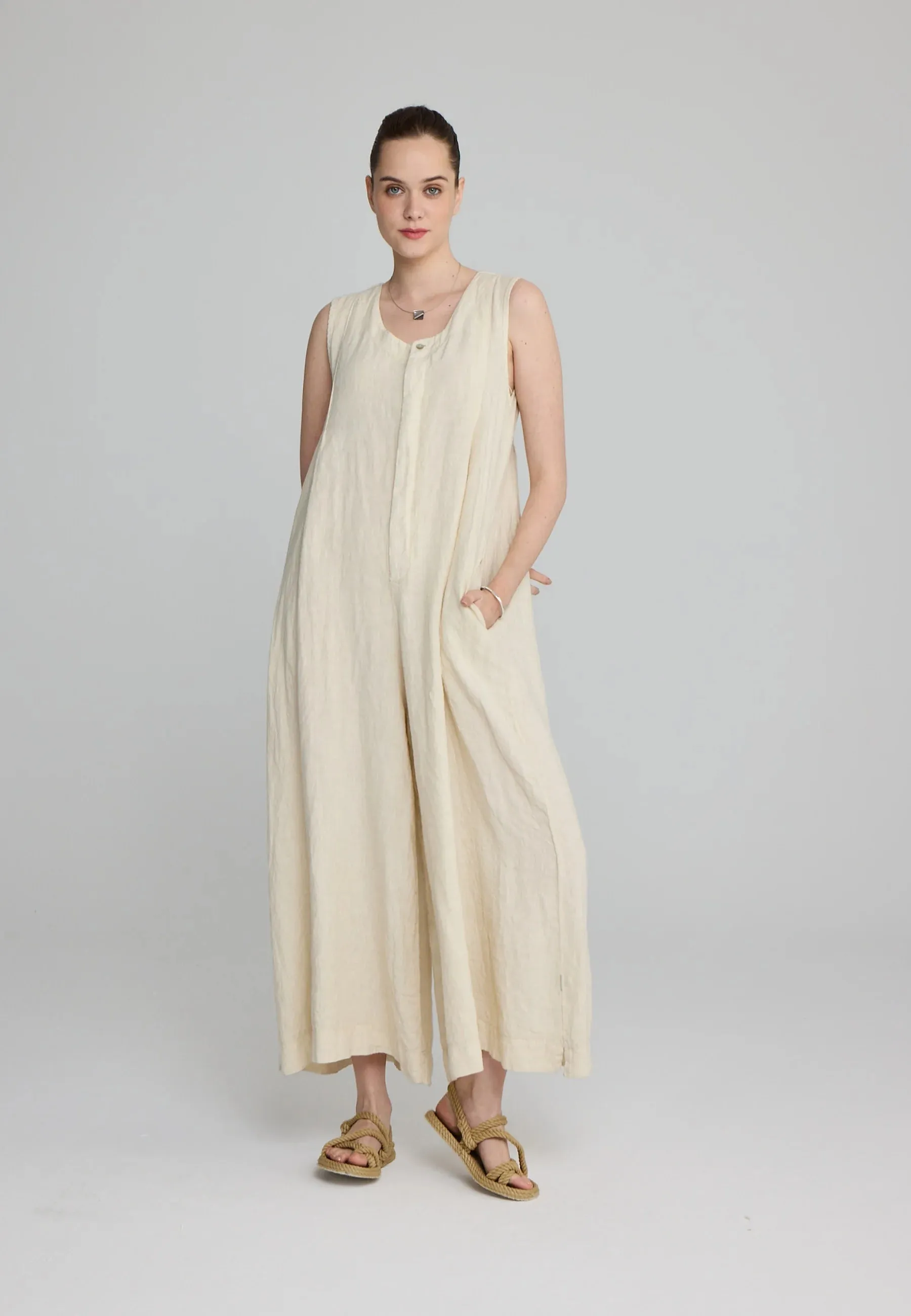SOLARA – Wide-Leg Linen Jumpsuit