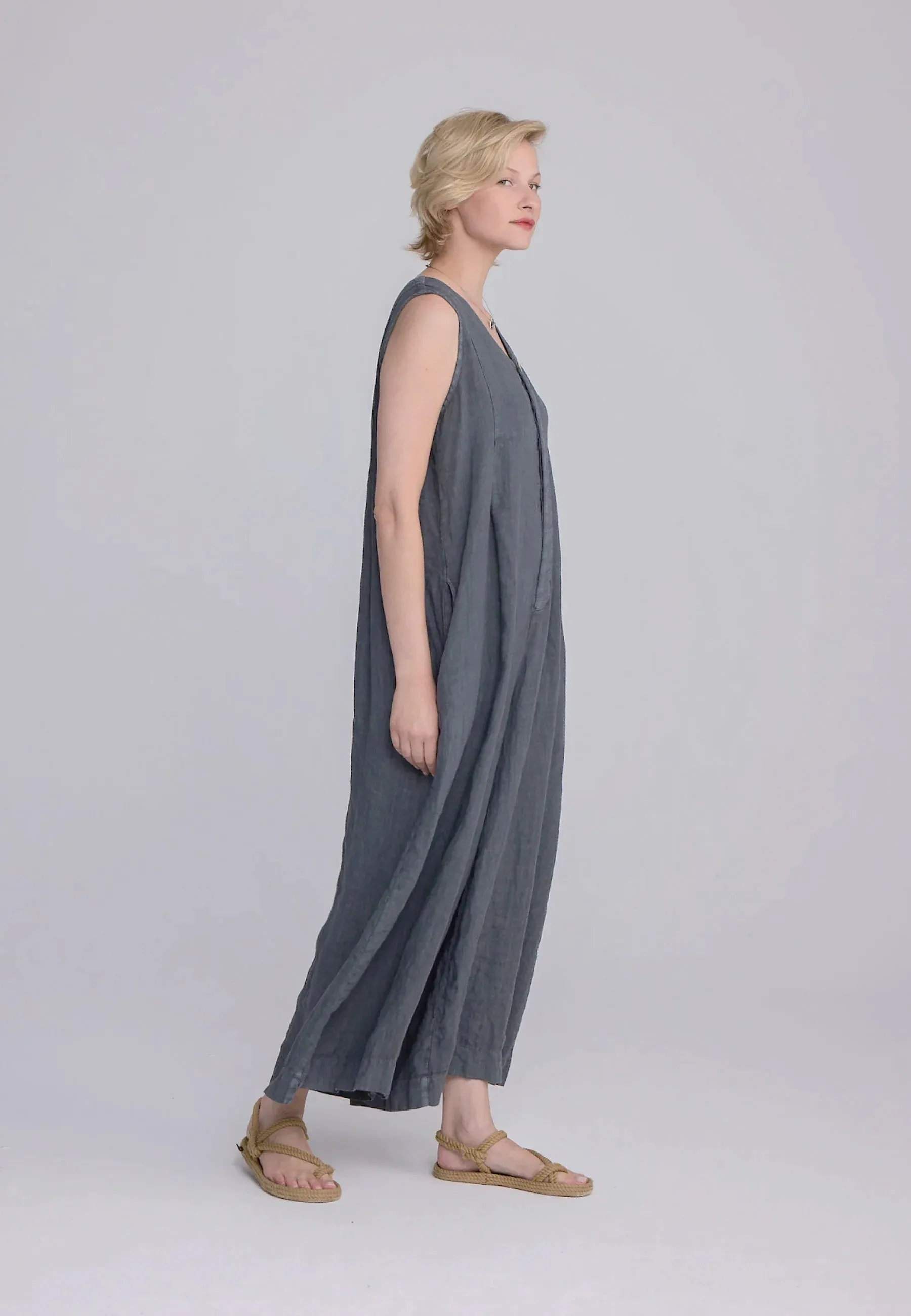 SOLARA – Wide-Leg Linen Jumpsuit