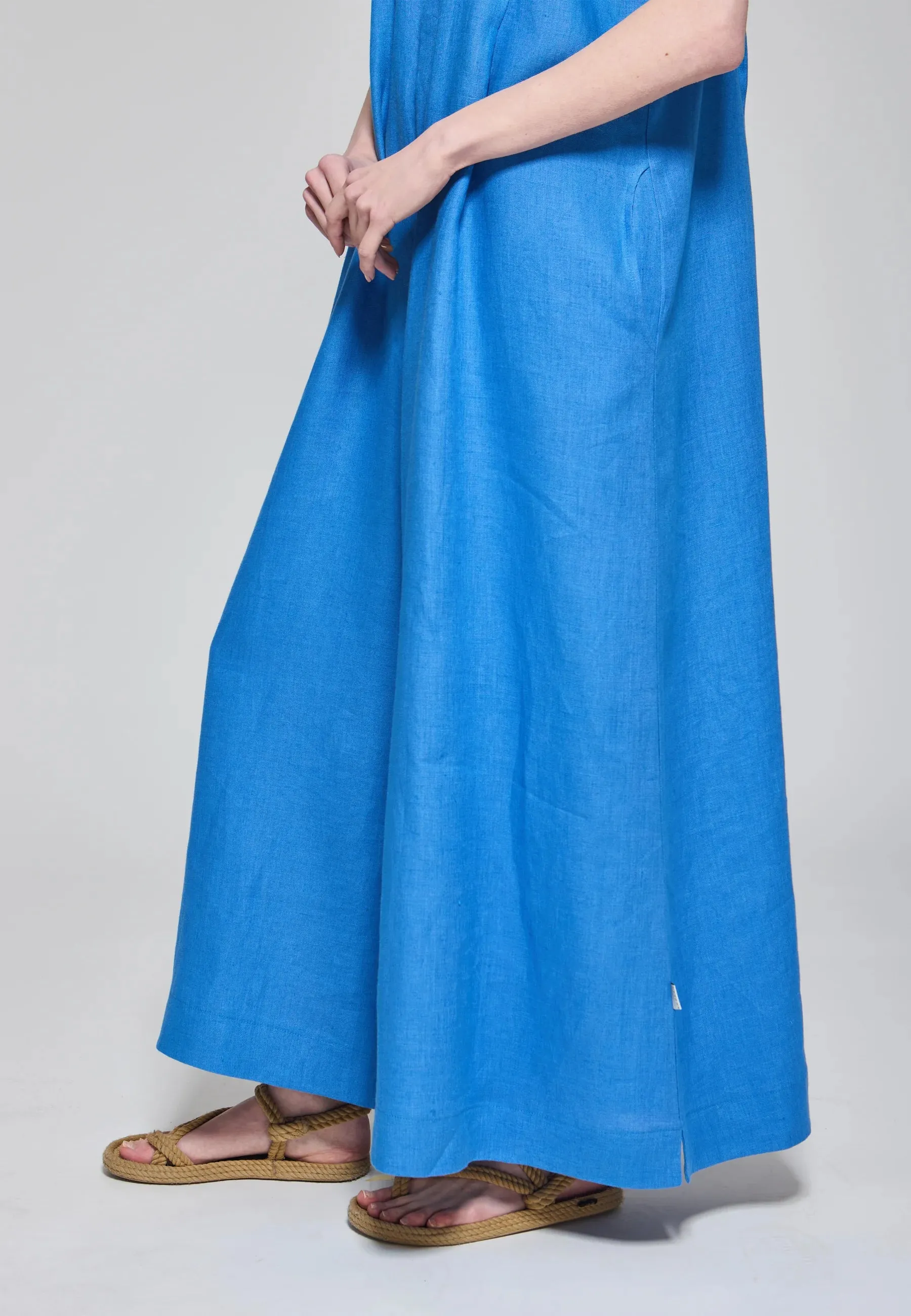 SOLARA – Wide-Leg Linen Jumpsuit